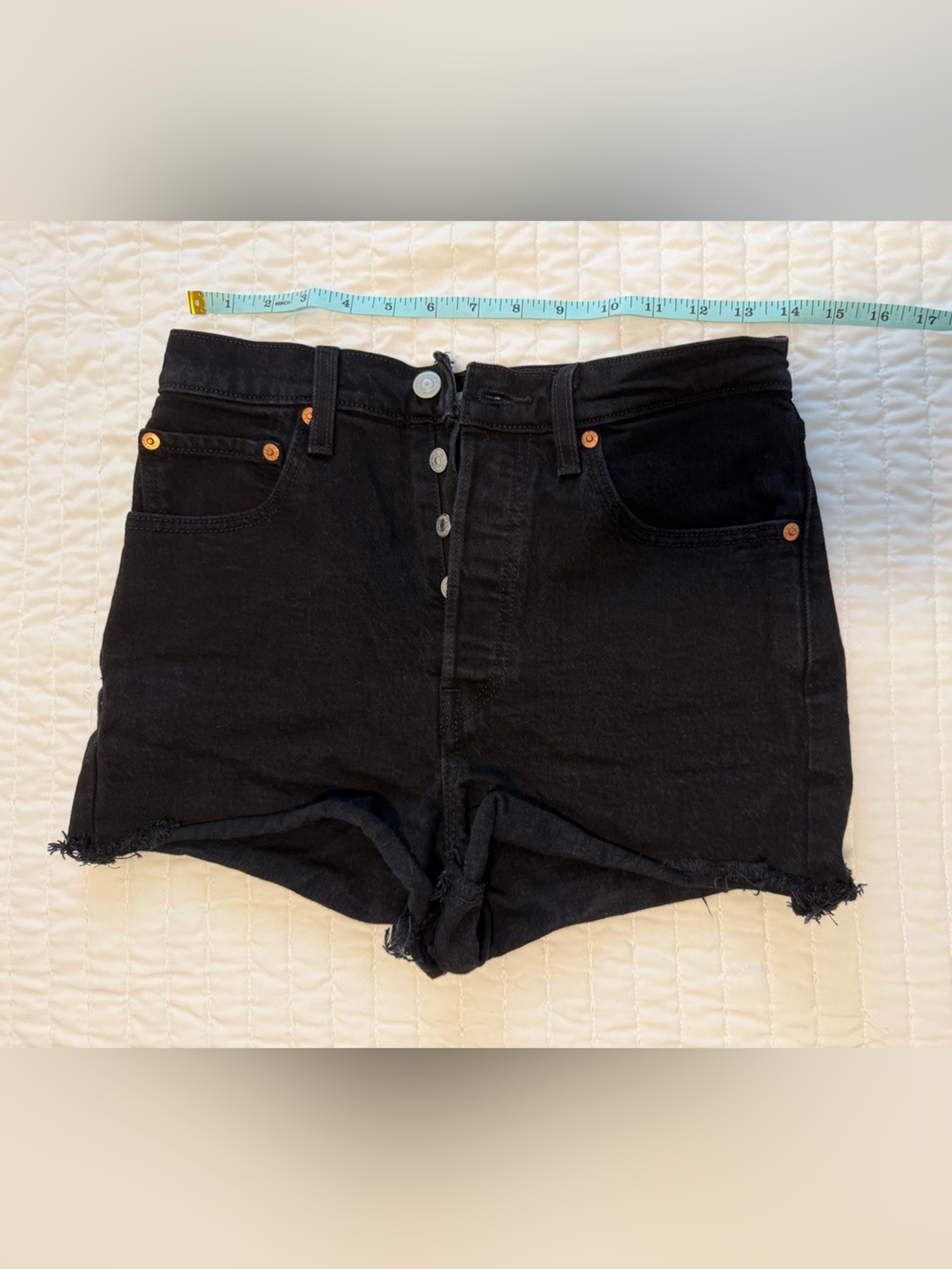 Levi's Ribcage Shorts Jean Shorts Levi's Black High-Rise Jean Shorts Size 2
